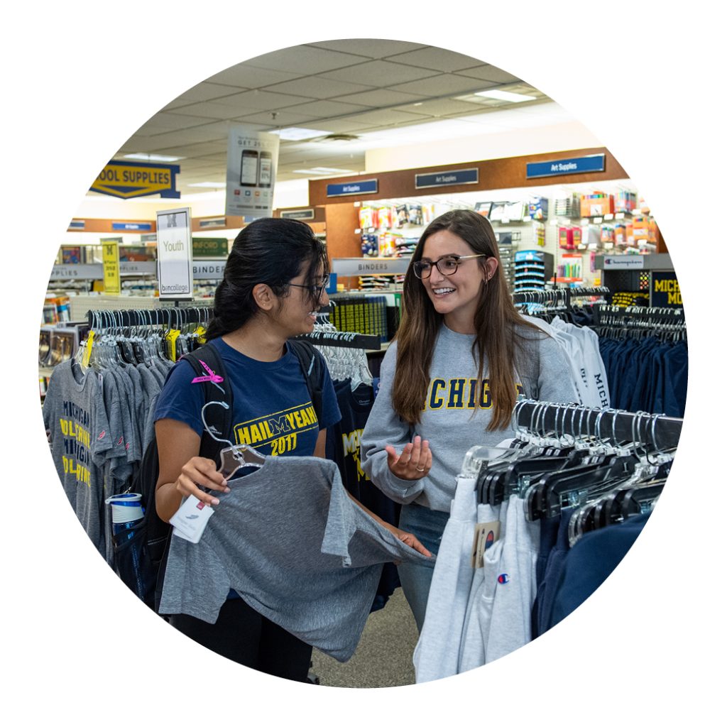 Students shopping at Barnes & Noble in Pierpont Commons
